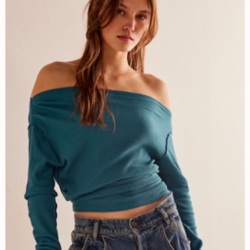 💚💚5/$25💚💚 Free People El Sol Layering Top in Dragonfly